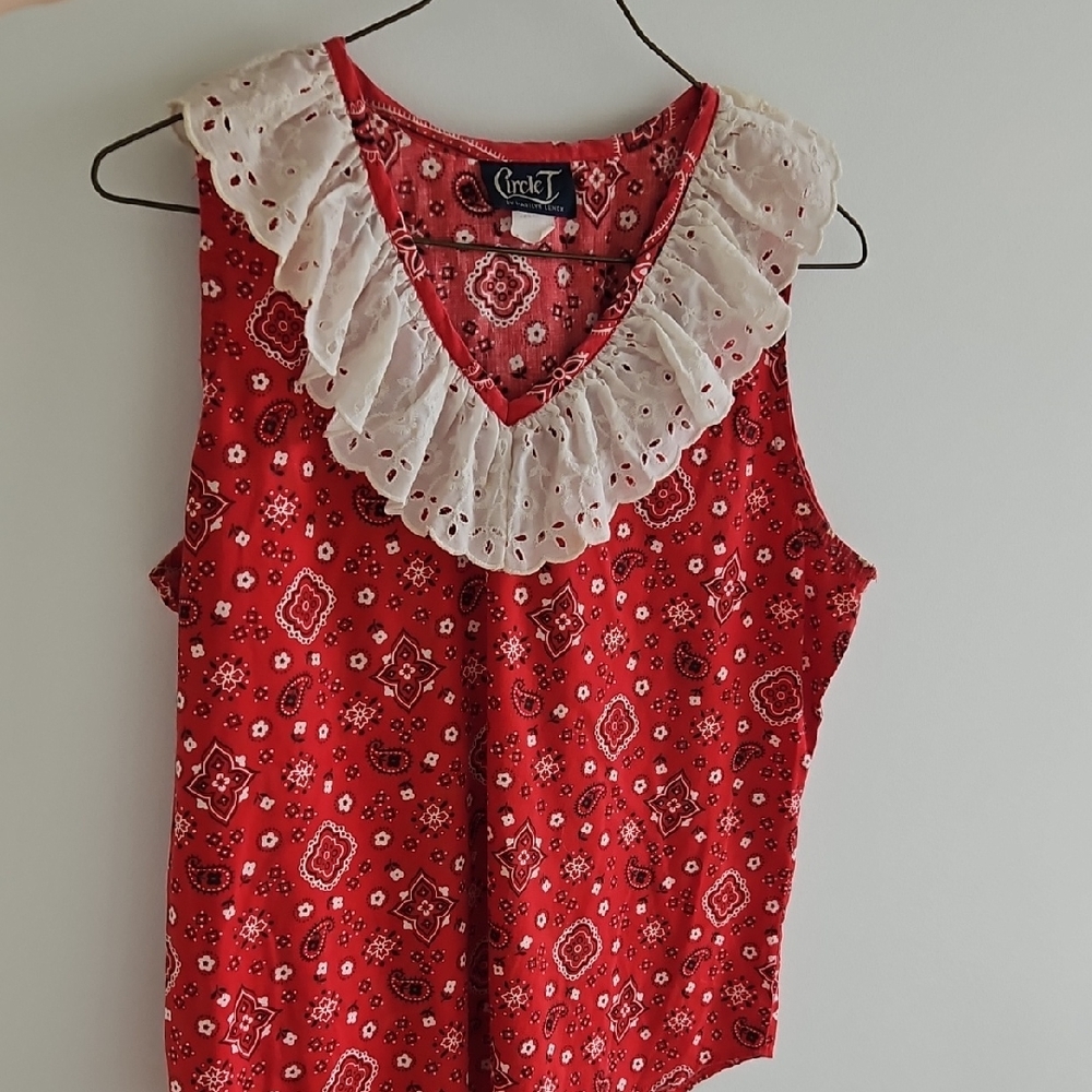 Vintage Red Sleeveless Bandana Top with White Ruffle
